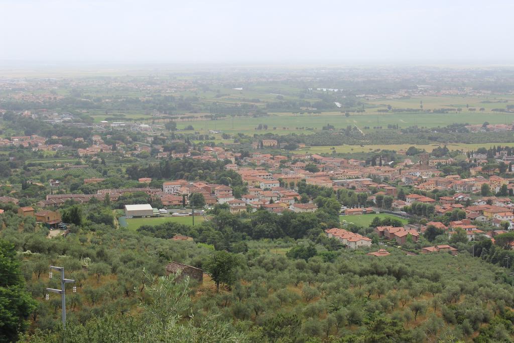 Agrituristica Del Lungomonte Pisano Hotel Calci Esterno foto